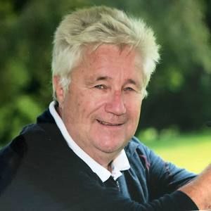 Meet your Posher, Yves